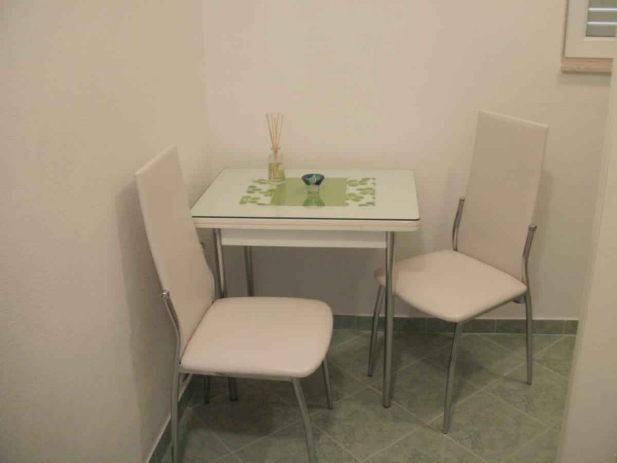 Apartments Renko 스타리 그라드 외부 사진
